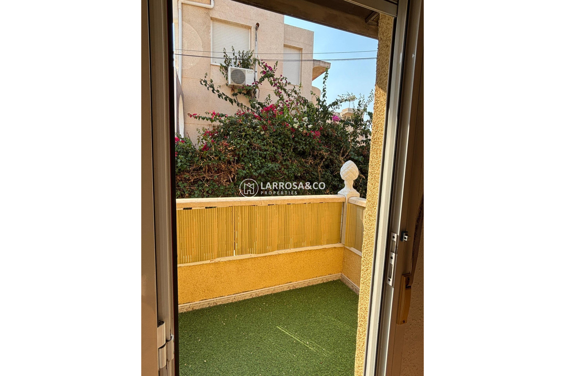 Resale - Semi-detached house - Torrevieja - Los Locos Beach