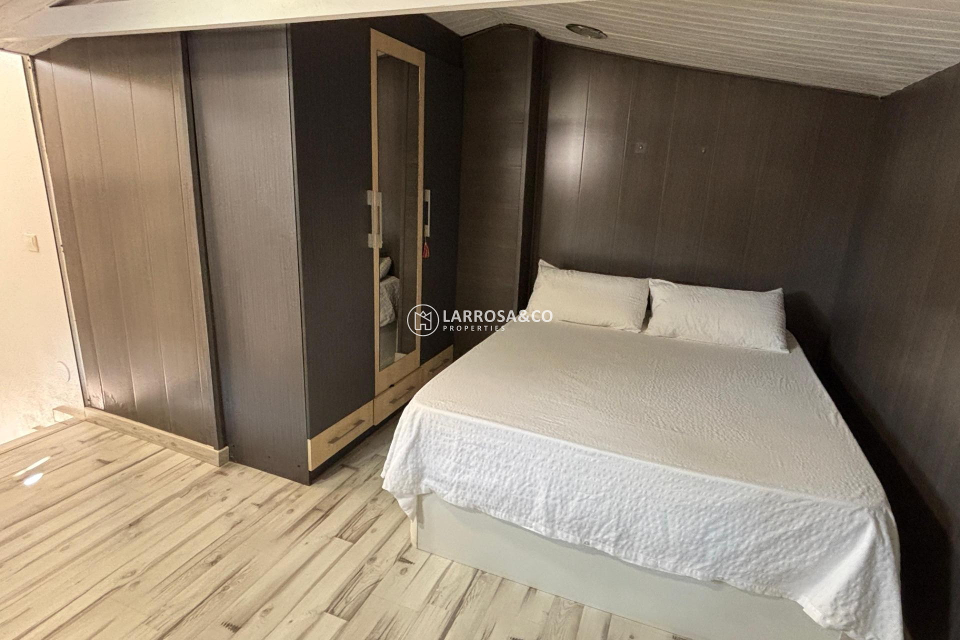 Resale - Semi-detached house - Torrevieja - Los Locos Beach