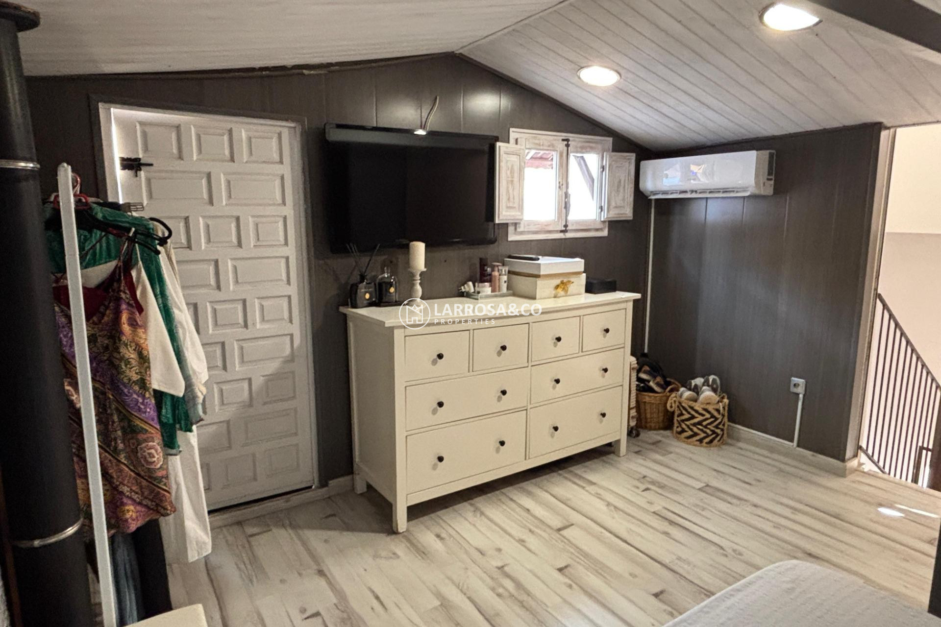 Resale - Semi-detached house - Torrevieja - Los Locos Beach