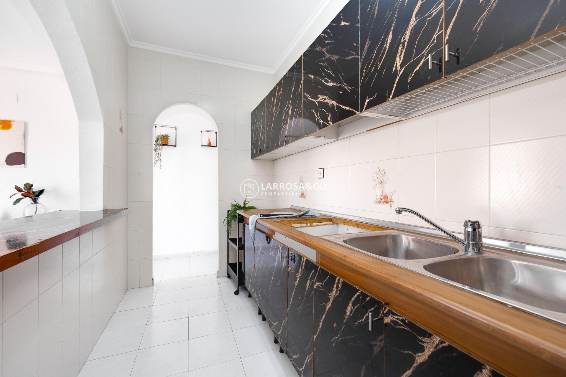 Resale - Semi-detached house - Torrevieja - Nueva Torrevieja