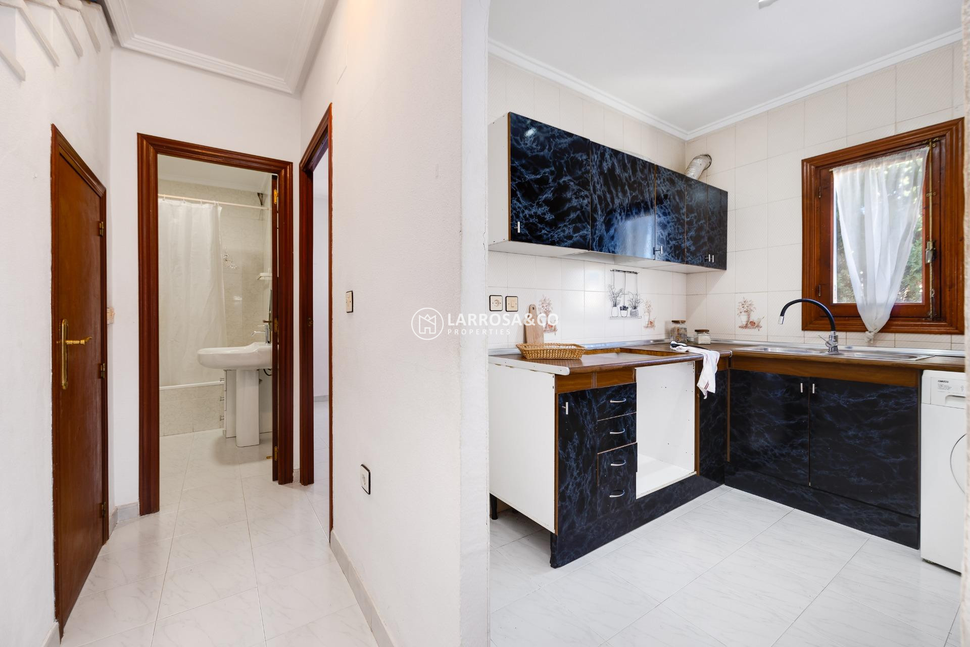 Resale - Semi-detached house - Torrevieja - Nueva Torrevieja