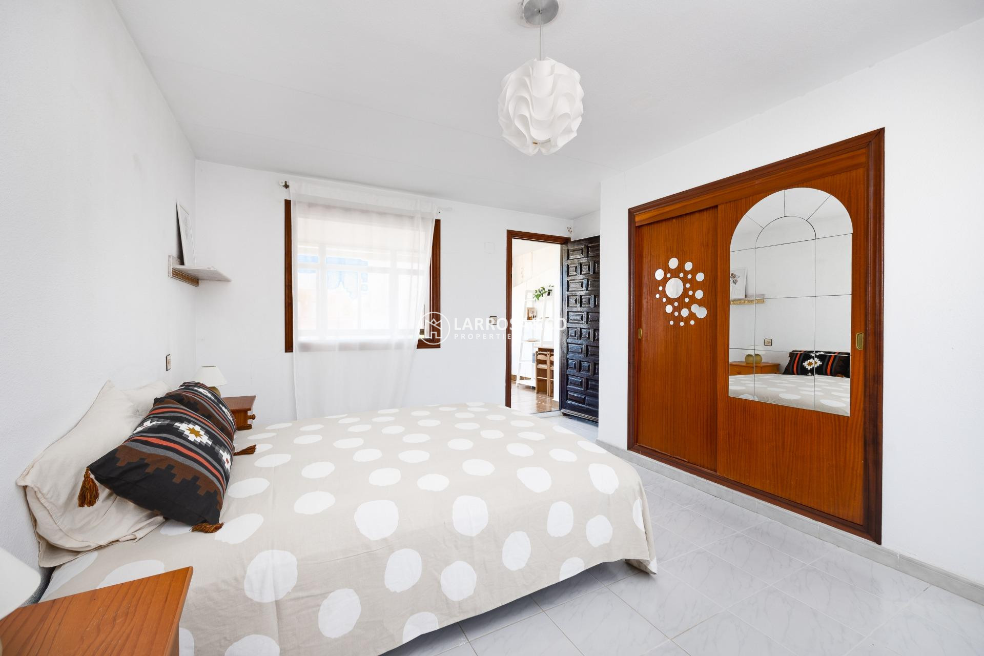 Resale - Semi-detached house - Torrevieja - Nueva Torrevieja