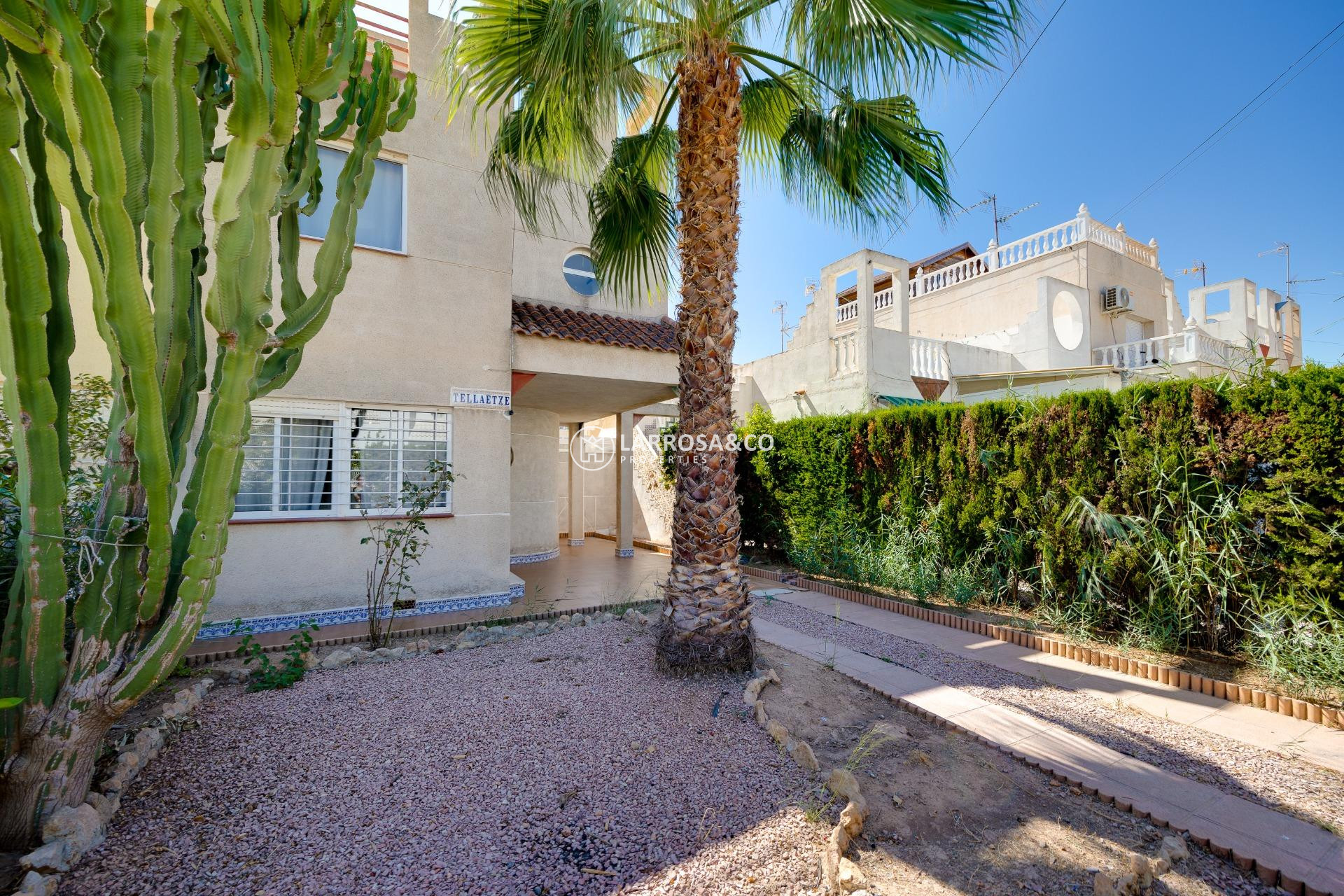Resale - Semi-detached house - Torrevieja - Paraje natural