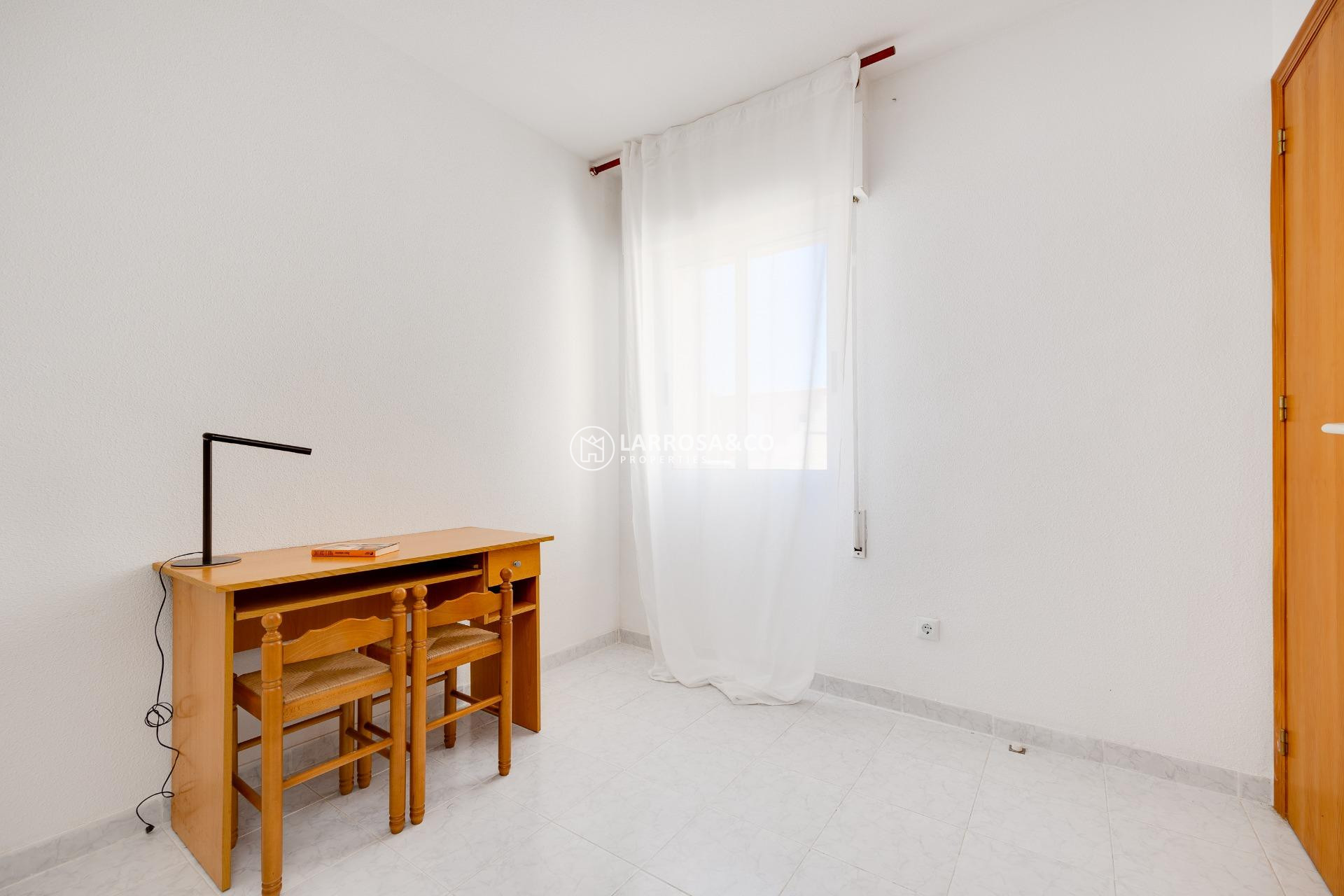 Resale - Semi-detached house - Torrevieja - Paraje natural