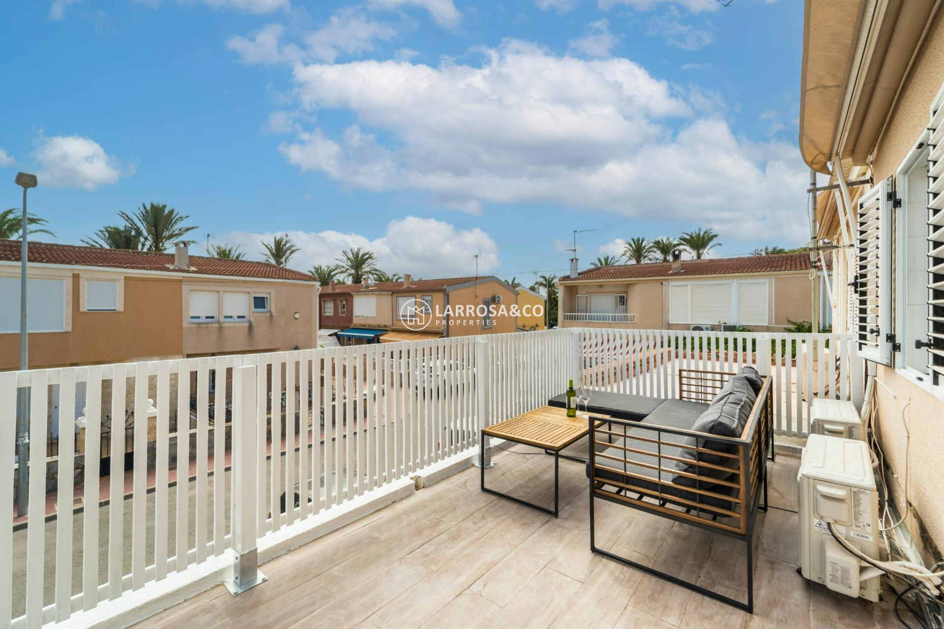 Resale - Semi-detached house - Torrevieja - Playa de los Naufragos