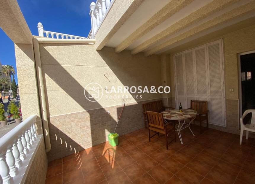 Resale - Semi-detached house - Torrevieja - Playa del cura