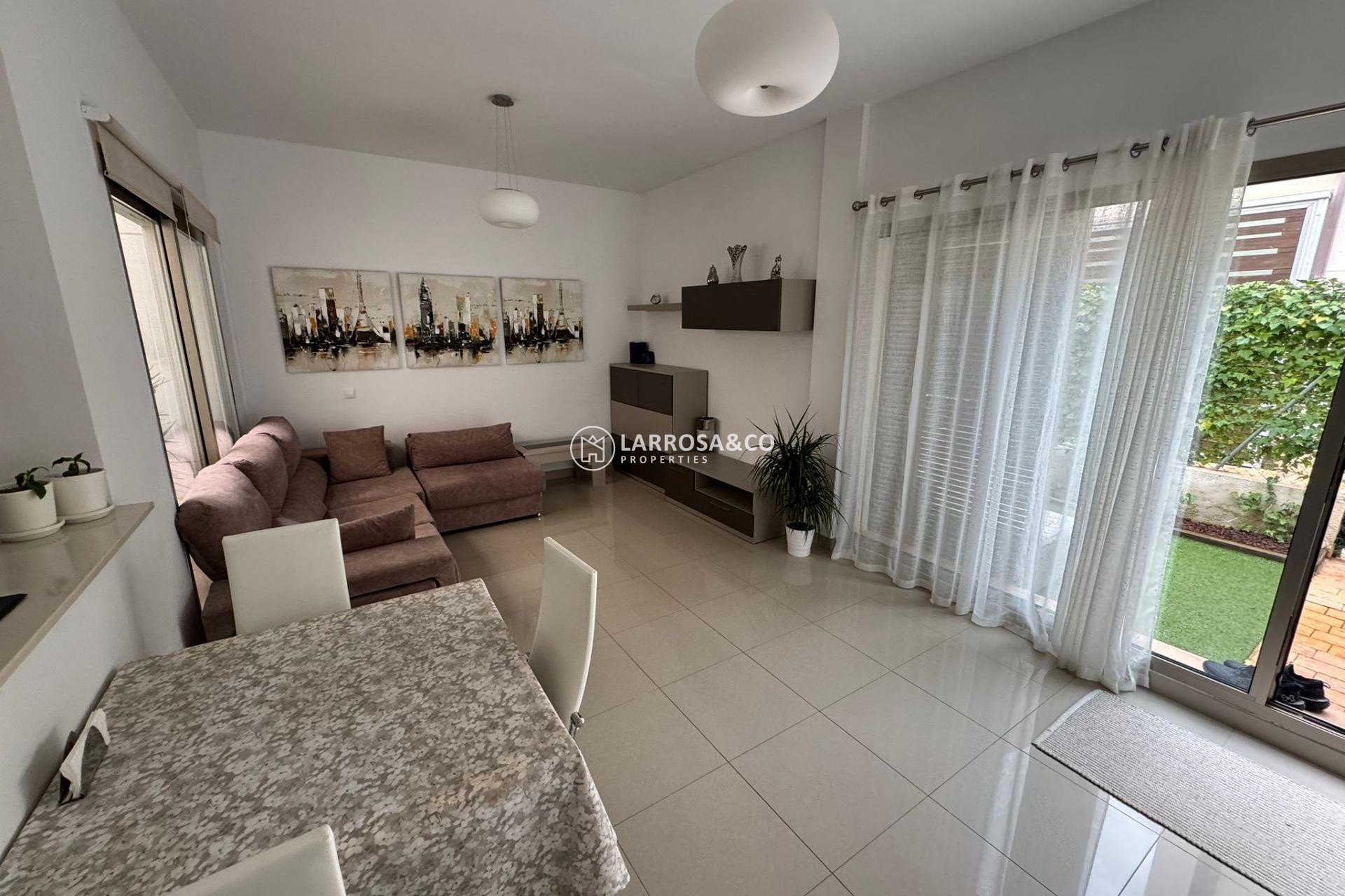Resale - Semi-detached house - Torrevieja - Punta Prima
