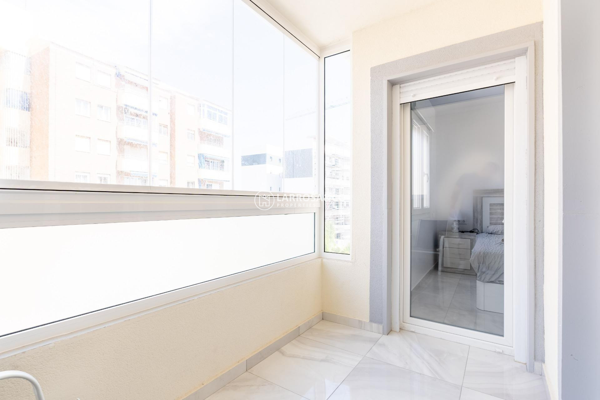 Resale - Semi-detached house - Torrevieja - Punta Prima