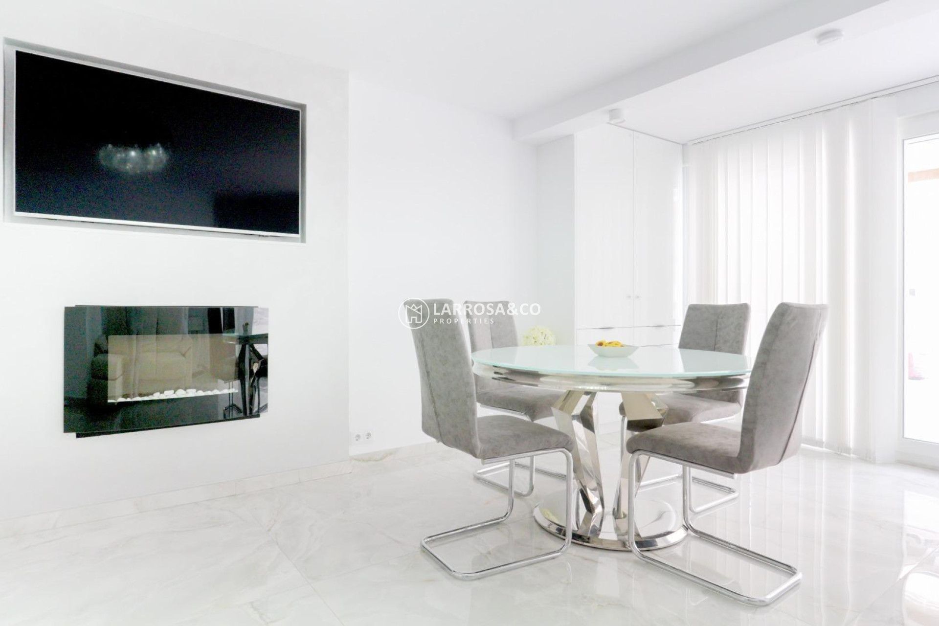 Resale - Semi-detached house - Torrevieja - Punta Prima