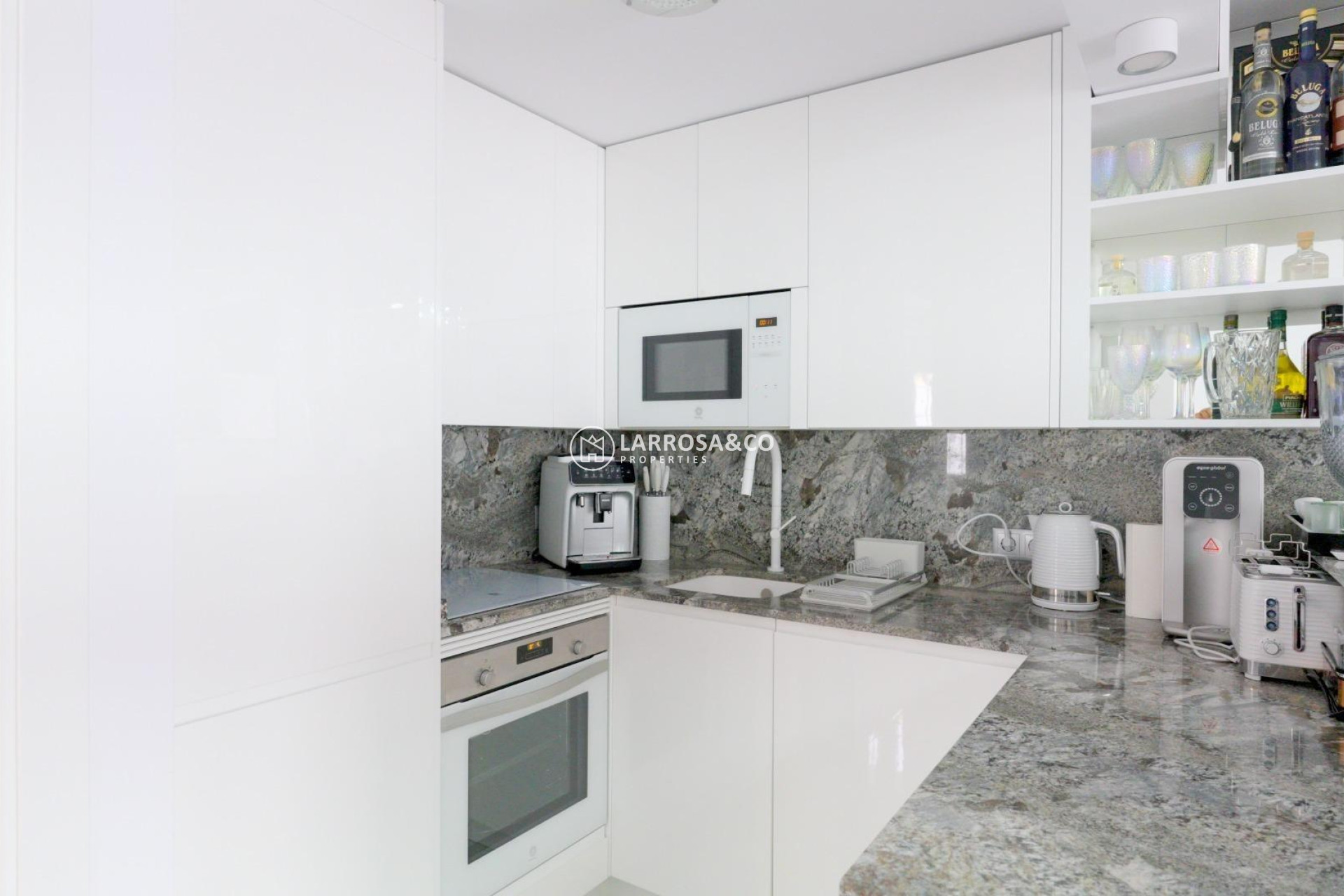 Resale - Semi-detached house - Torrevieja - Punta Prima