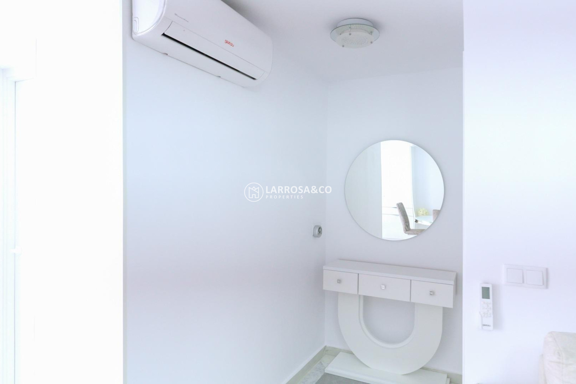 Resale - Semi-detached house - Torrevieja - Punta Prima