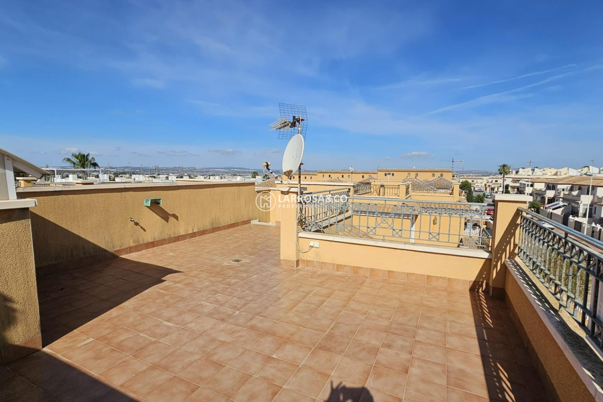 Resale - Semi-detached house - Torrevieja - Sector 25