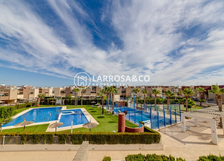 Resale - Semi-detached house - Torrevieja - Sector 25