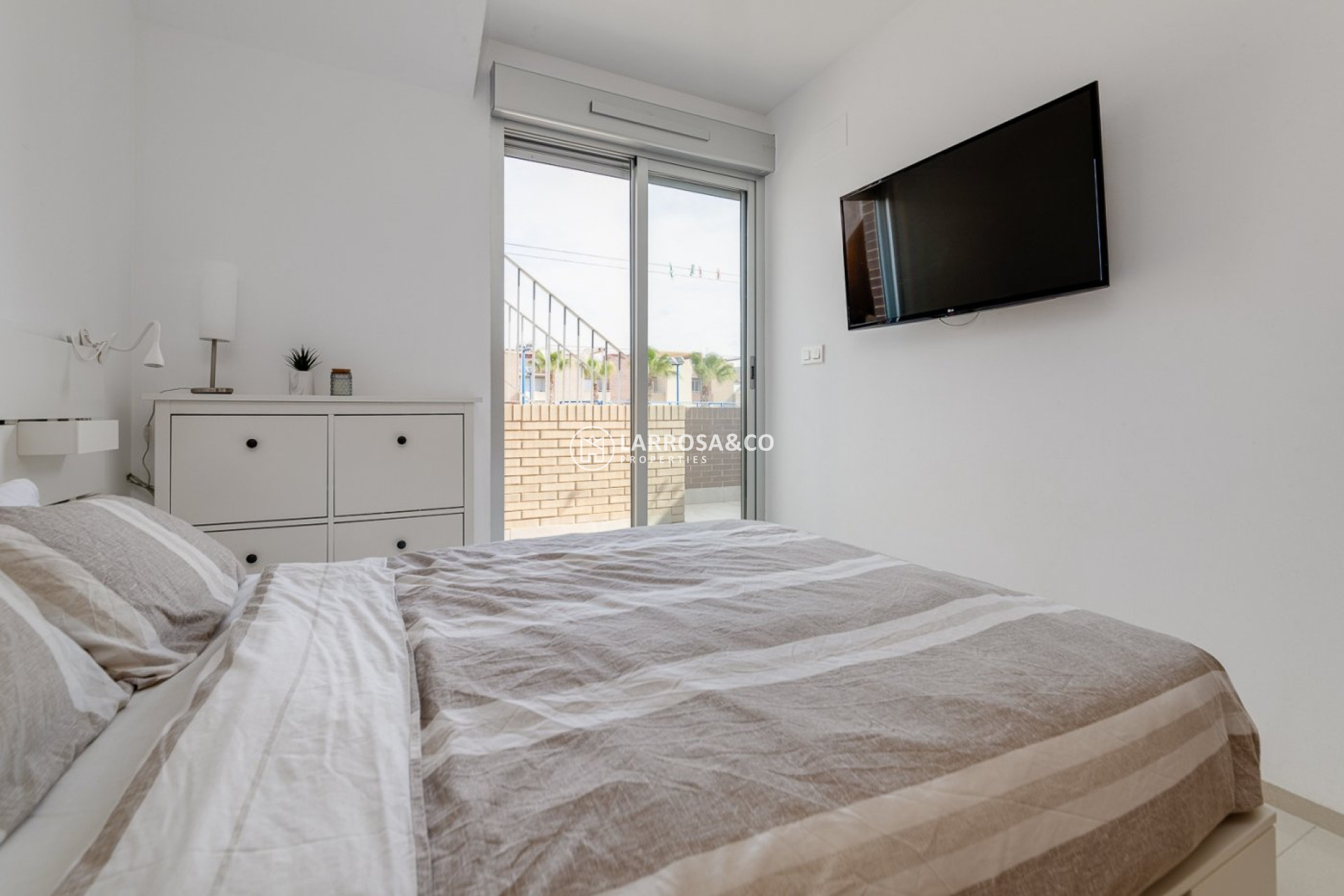 Resale - Semi-detached house - Torrevieja - Sector 25