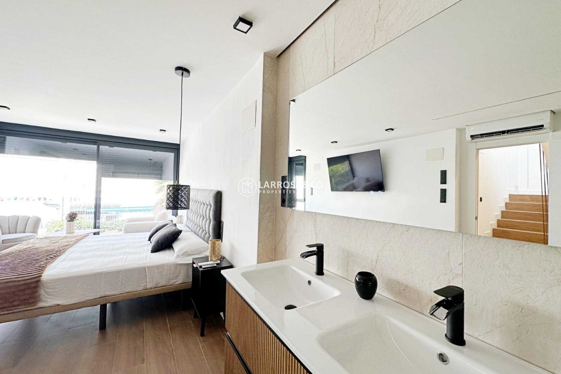 Resale - Semi-detached house - Torrevieja - Torrevieja - Aguas Nuevas