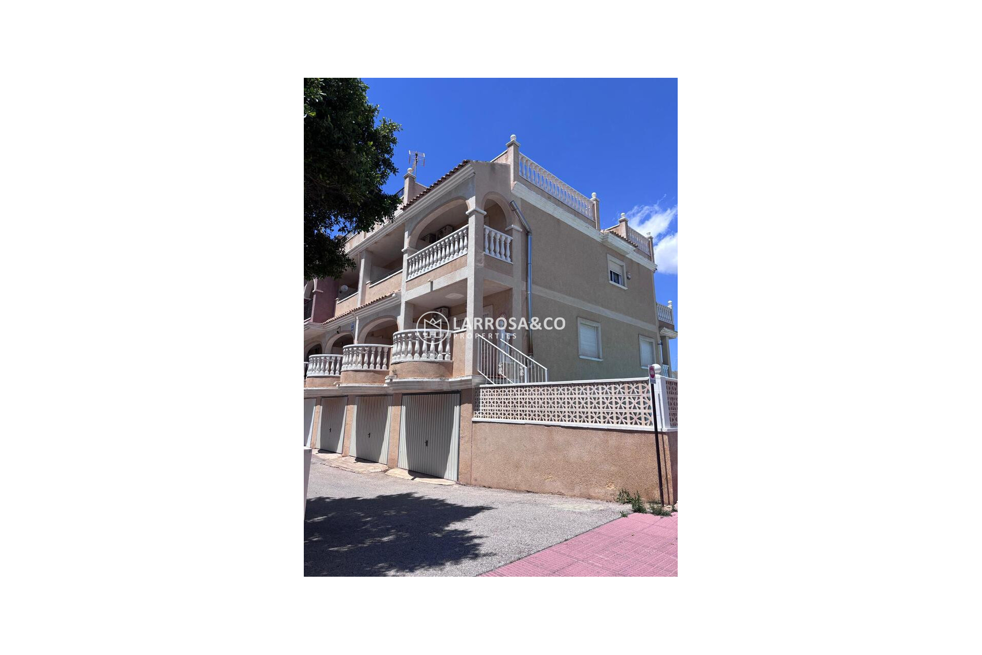 Resale - Semi-detached house - Villamartin - Costa Blanca
