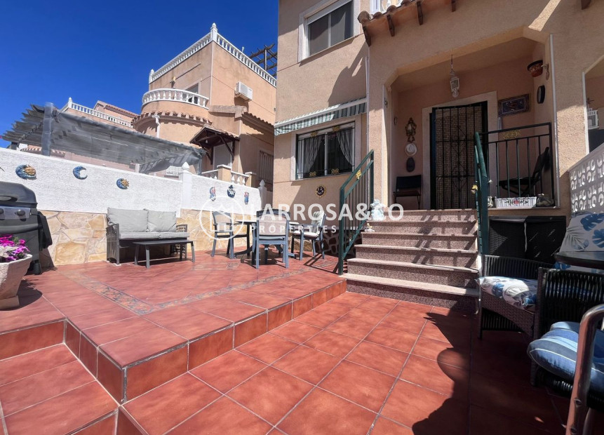 Resale - Semi-detached house - Villamartin - Costa Blanca