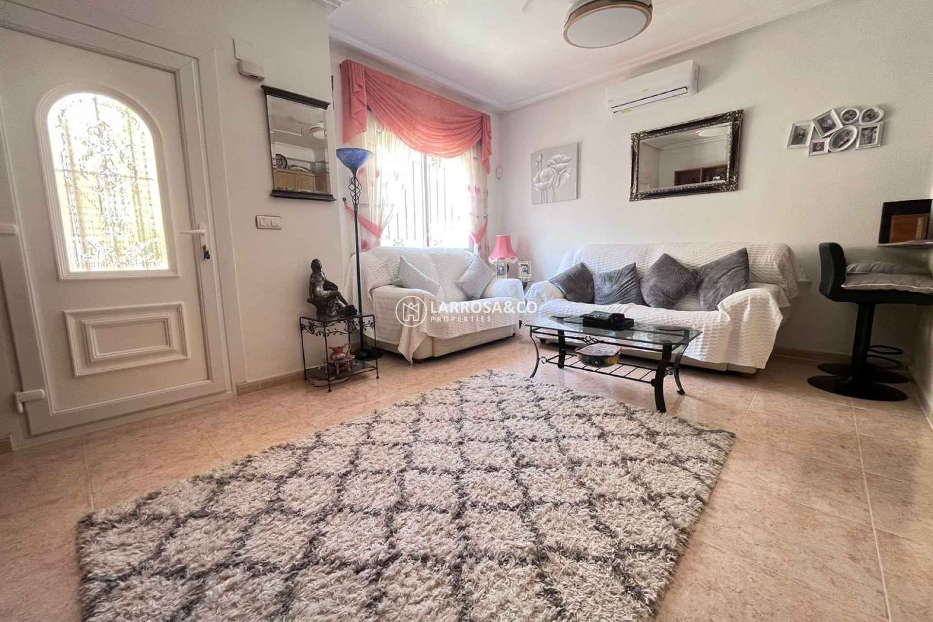 Resale - Semi-detached house - Villamartin - Costa Blanca