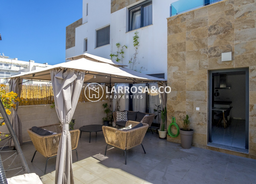 Resale - Semi-detached house - Villamartin - Costa Blanca