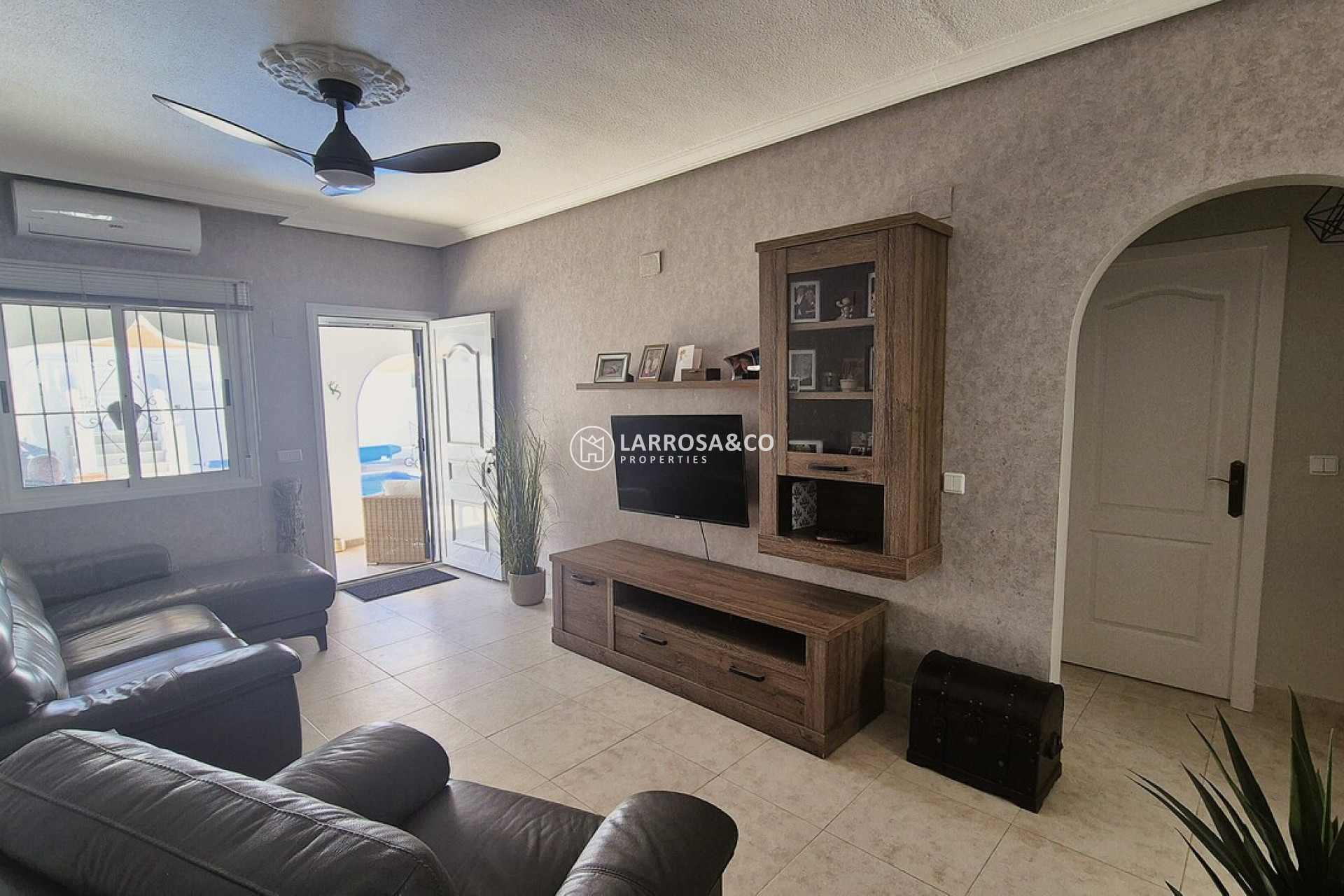 Resale - Semi-detached house - Villamartin - Costa Blanca