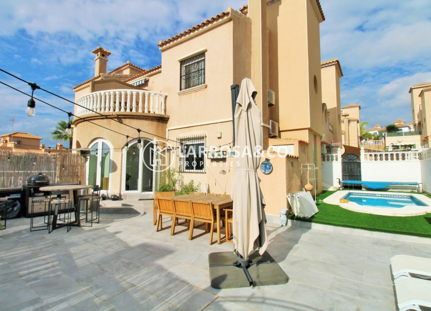 Resale - Semi-detached house - Villamartin - Costa Blanca