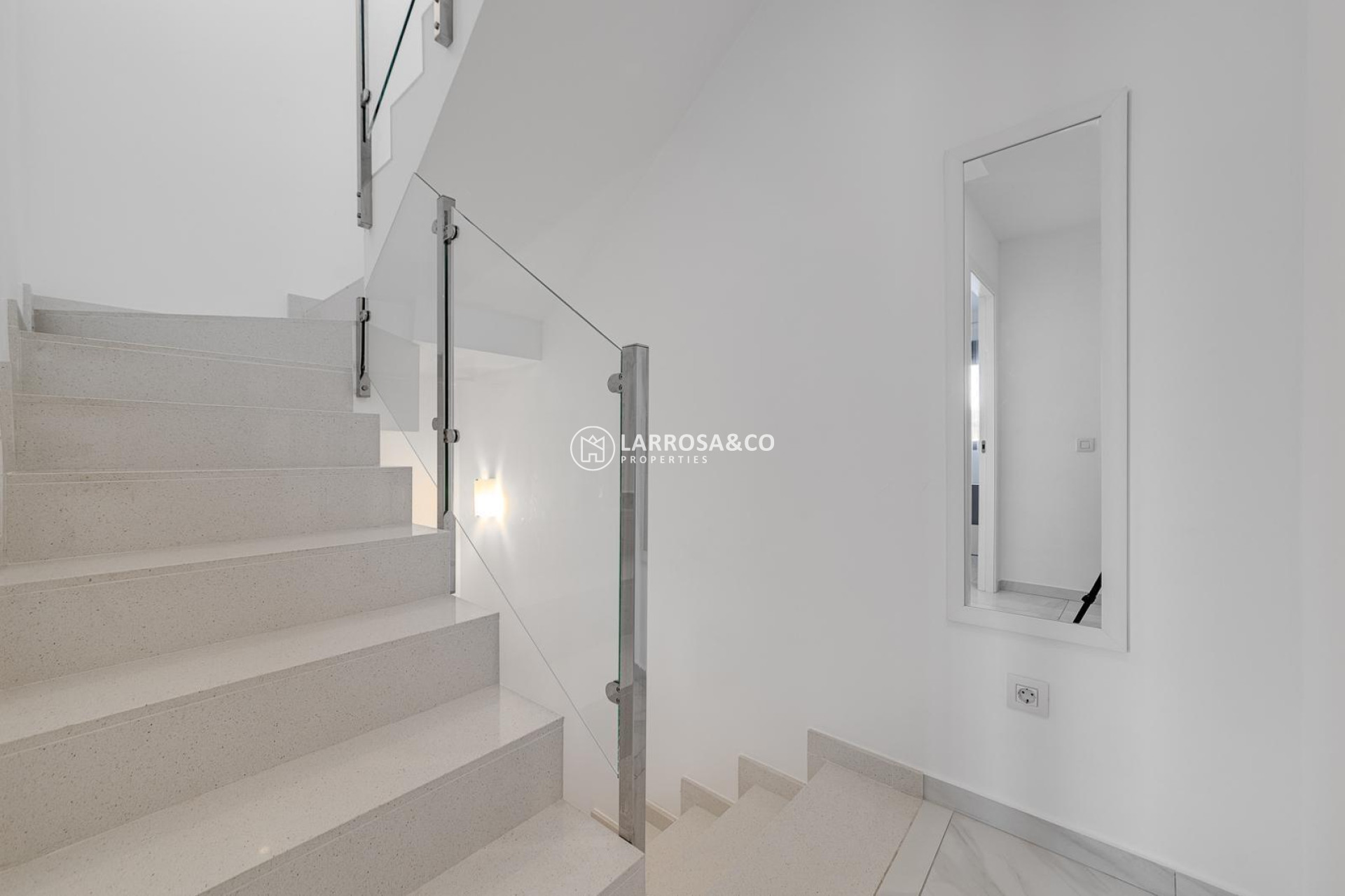 Resale - Semi-detached house - Villamartin - Orihuela Costa