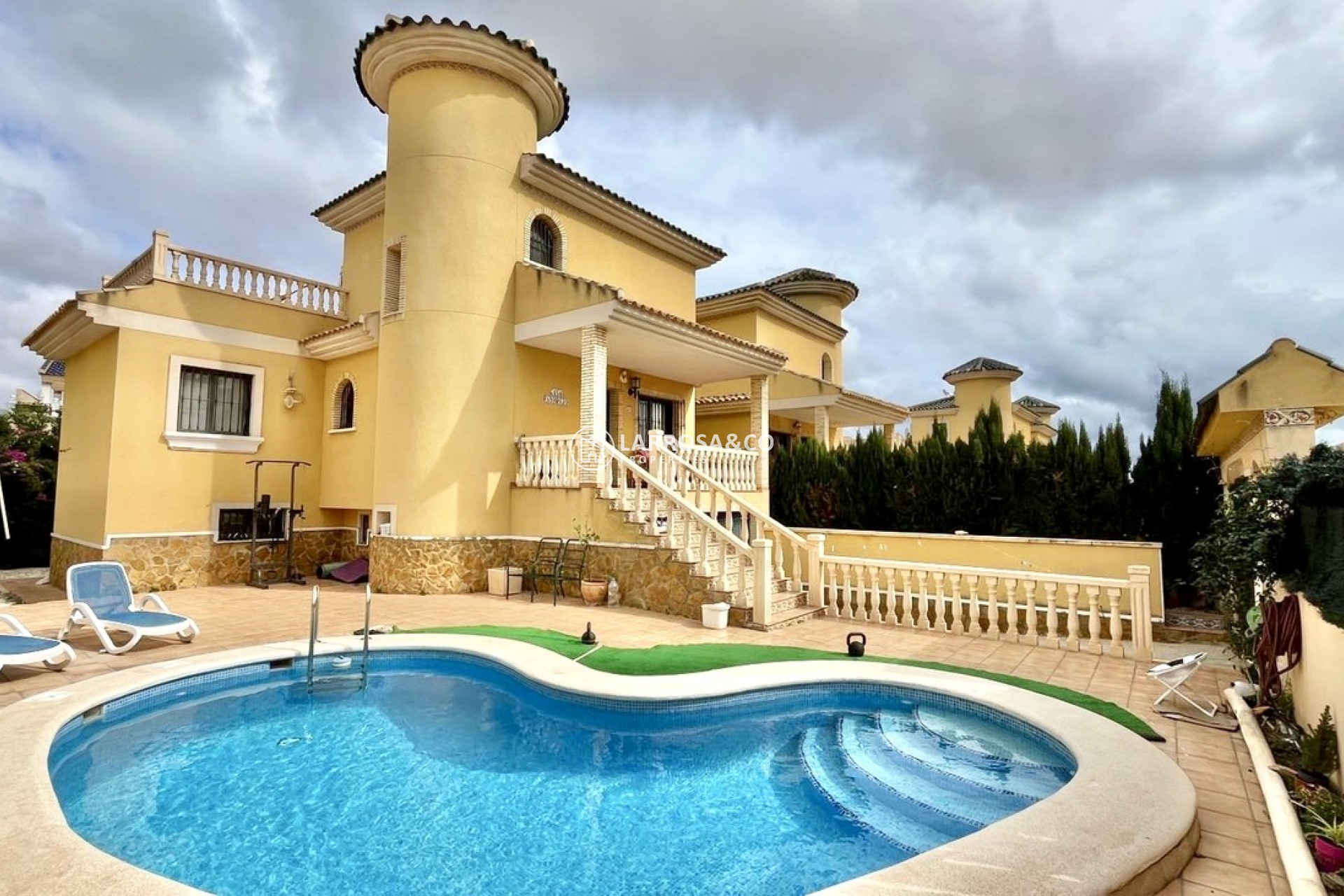 Resale - Semi-detached house - Villamartín - Villamartin