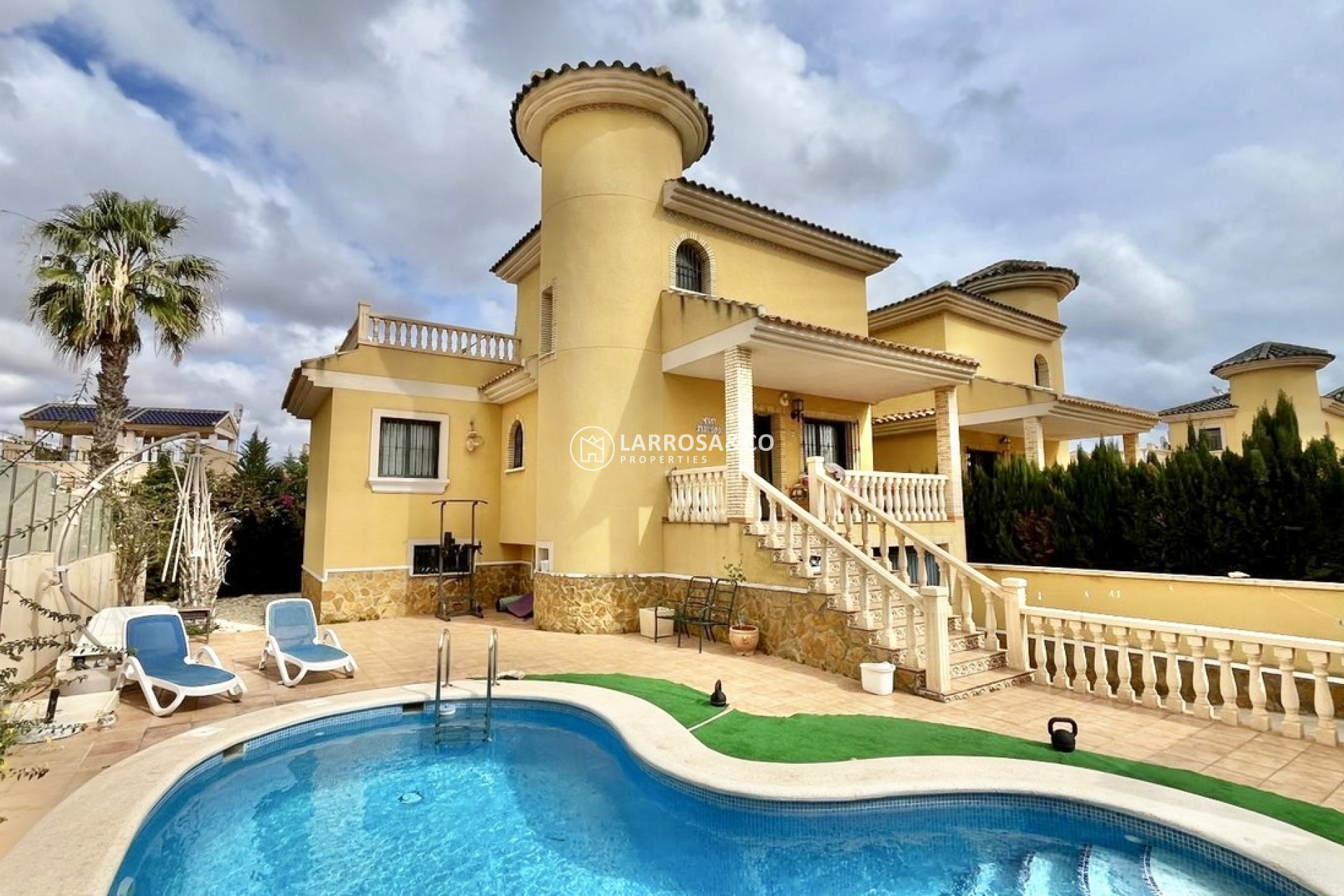 Resale - Semi-detached house - Villamartín - Villamartin