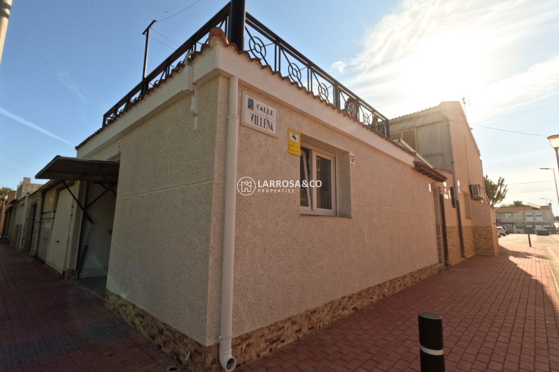 Resale - Terraced house / Townhouse - Torrevieja - El Acequión - Los Náufragos