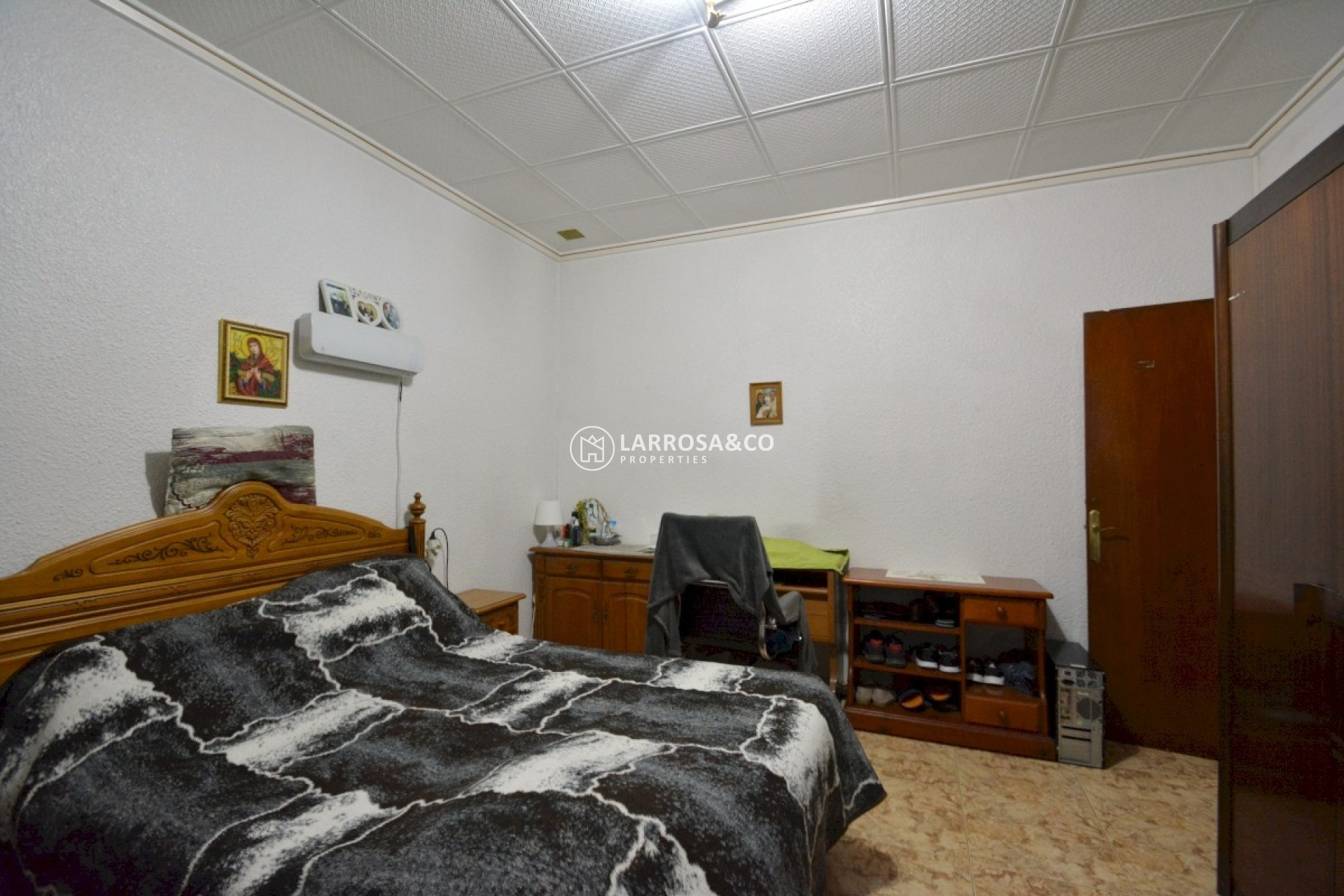 Resale - Townhouse - Guardamar del Segura - MERCADONA