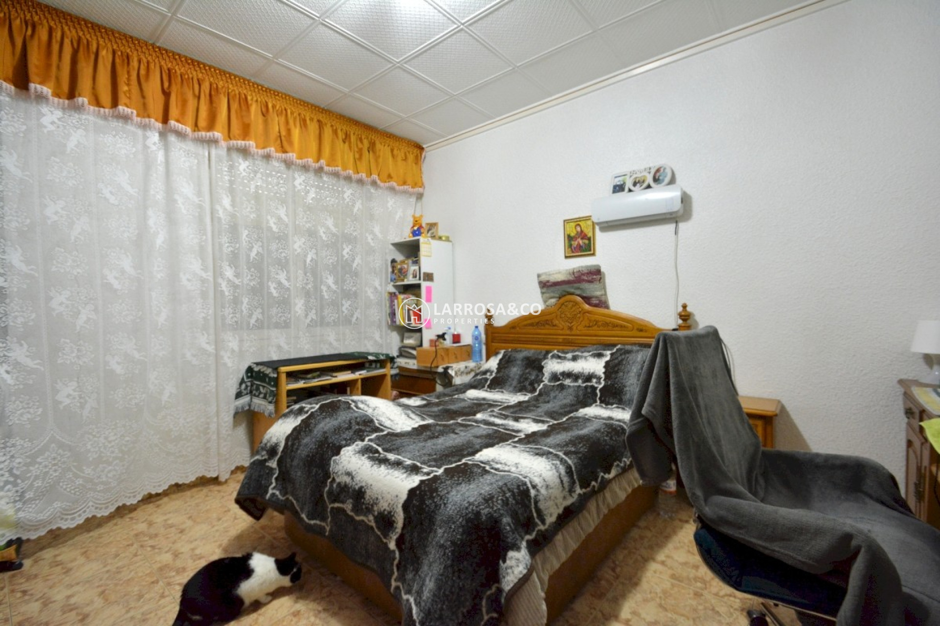 Resale - Townhouse - Guardamar del Segura - MERCADONA