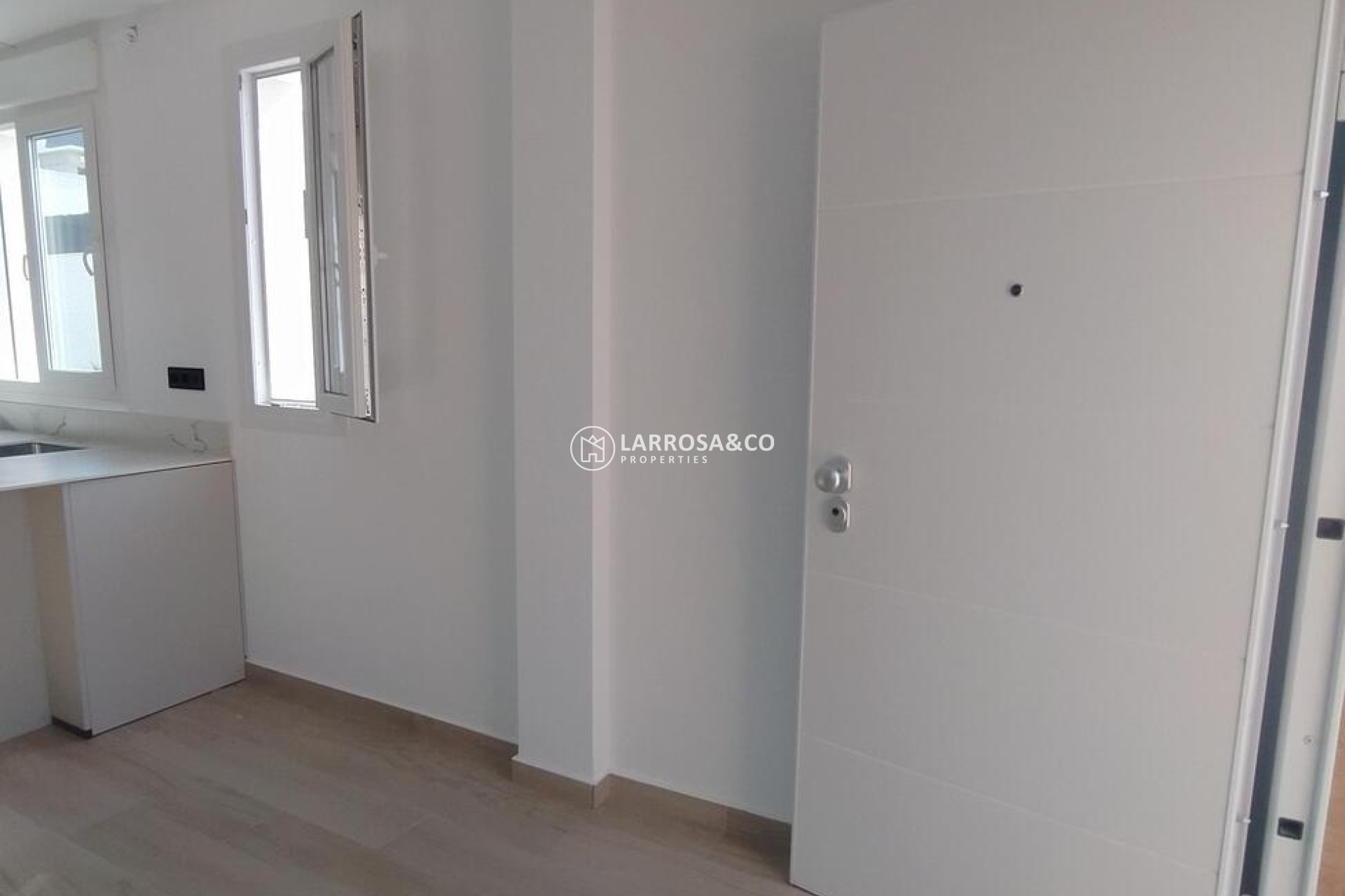 Resale - Villa Penthouse - Torrevieja - Aguas Nuevas