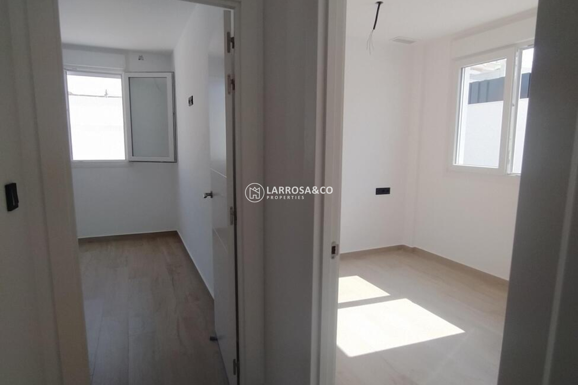 Resale - Villa Penthouse - Torrevieja - Aguas Nuevas