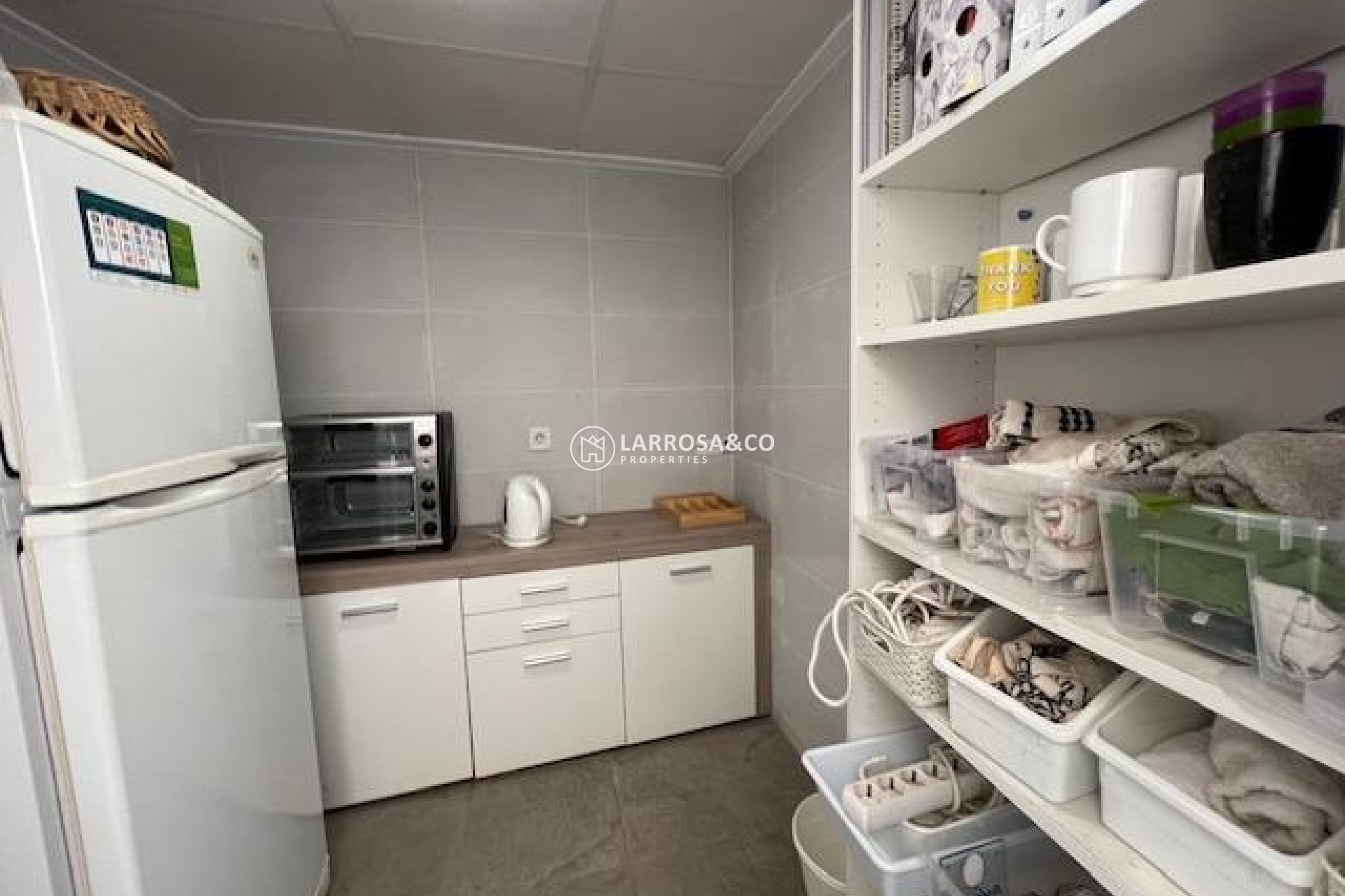 Reventa - Adosado - Dolores - CENTRO