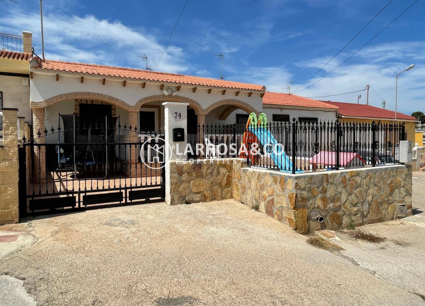 Reventa - Adosado - Pilar de la Horadada - Zona Pueblo