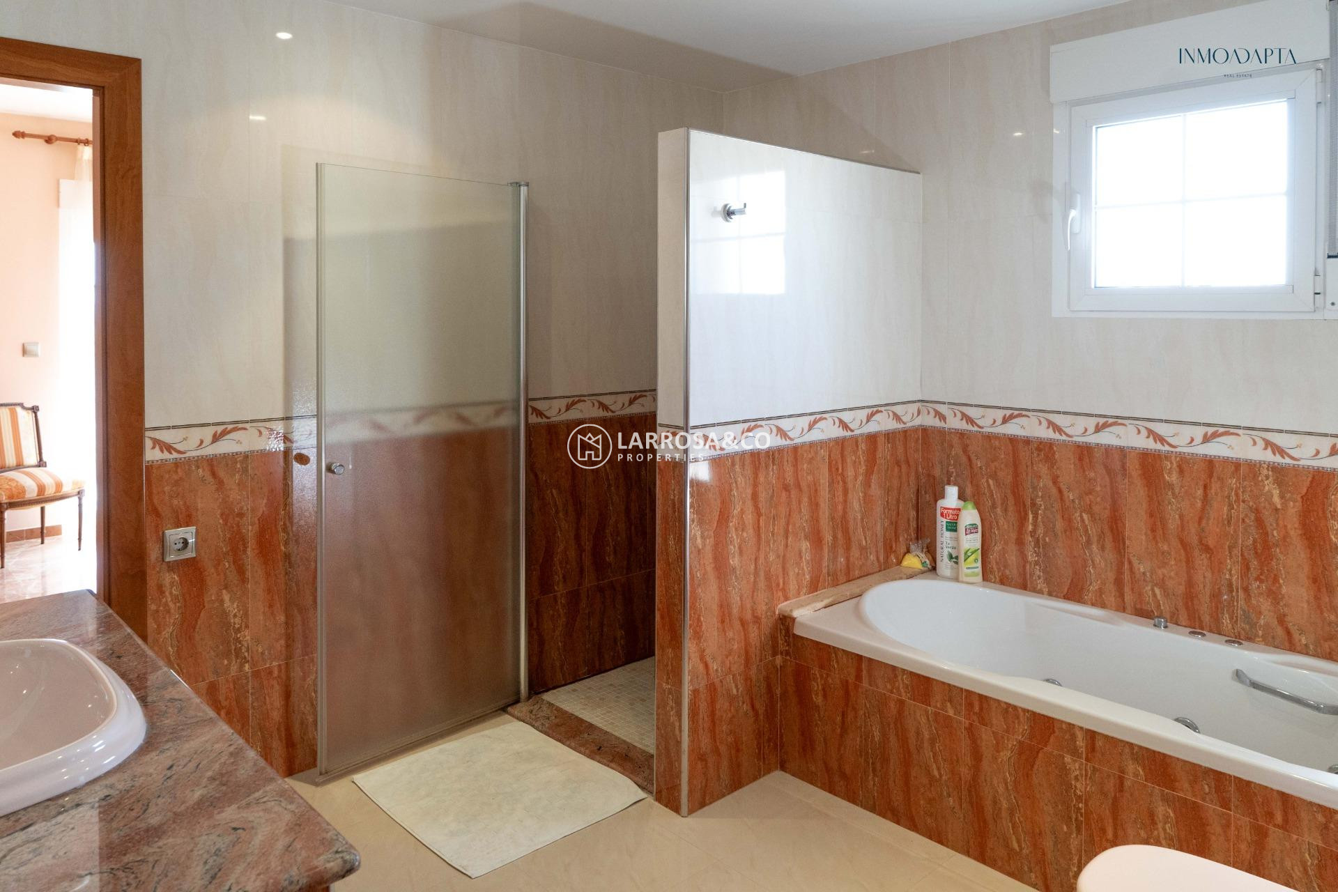 Reventa - Adosado - Redovan