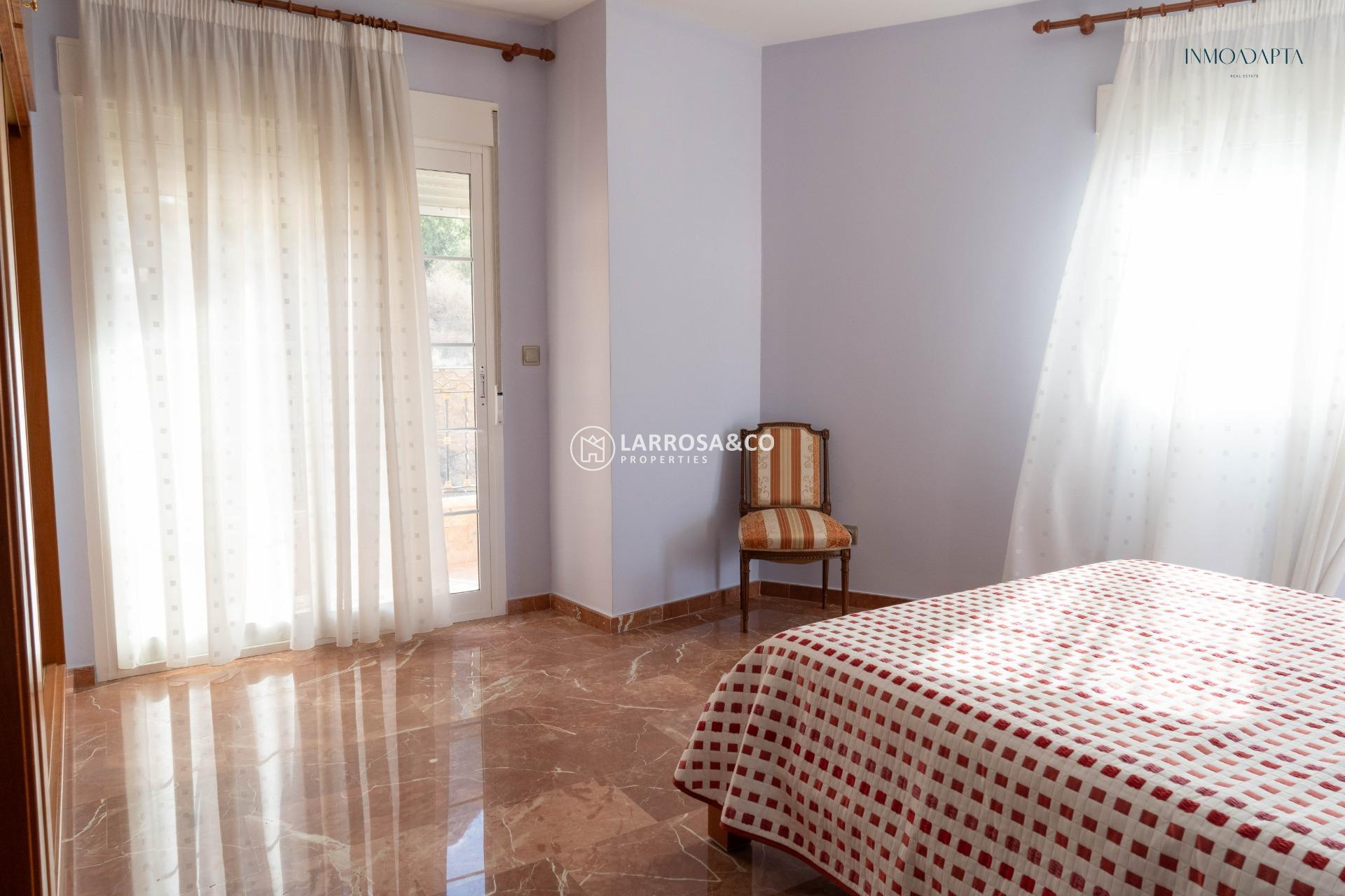 Reventa - Adosado - Redovan