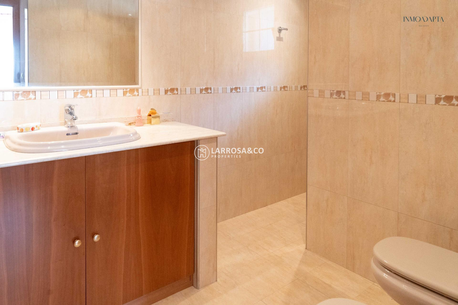 Reventa - Adosado - Redovan