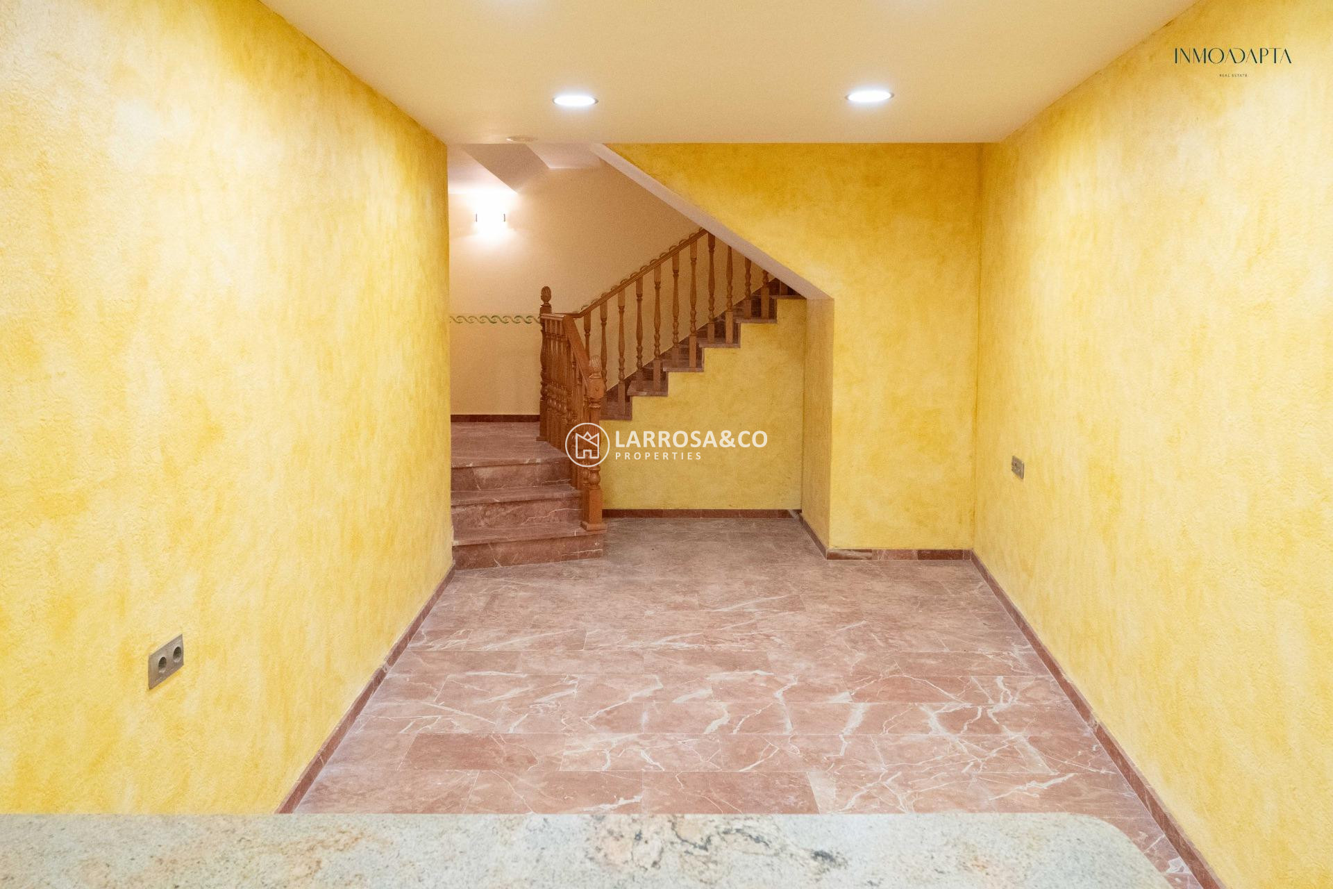 Reventa - Adosado - Redovan