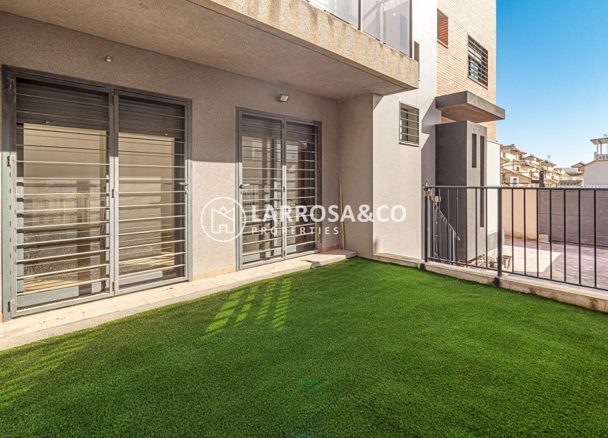 Reventa - Adosado - Torrevieja - Aguas Nuevas