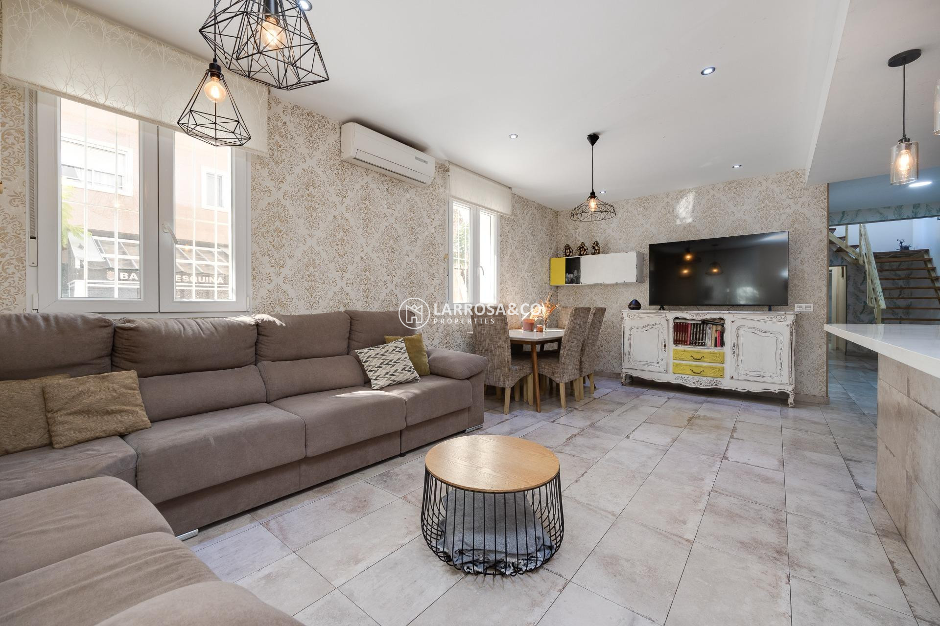 Reventa - Adosado - Torrevieja - Centro