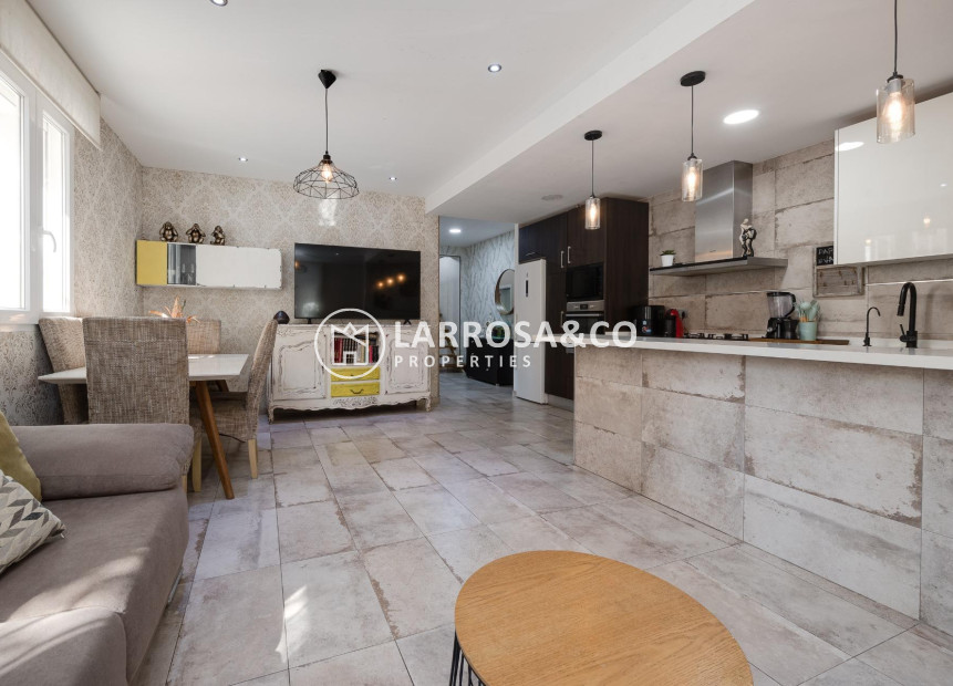 Reventa - Adosado - Torrevieja - Centro