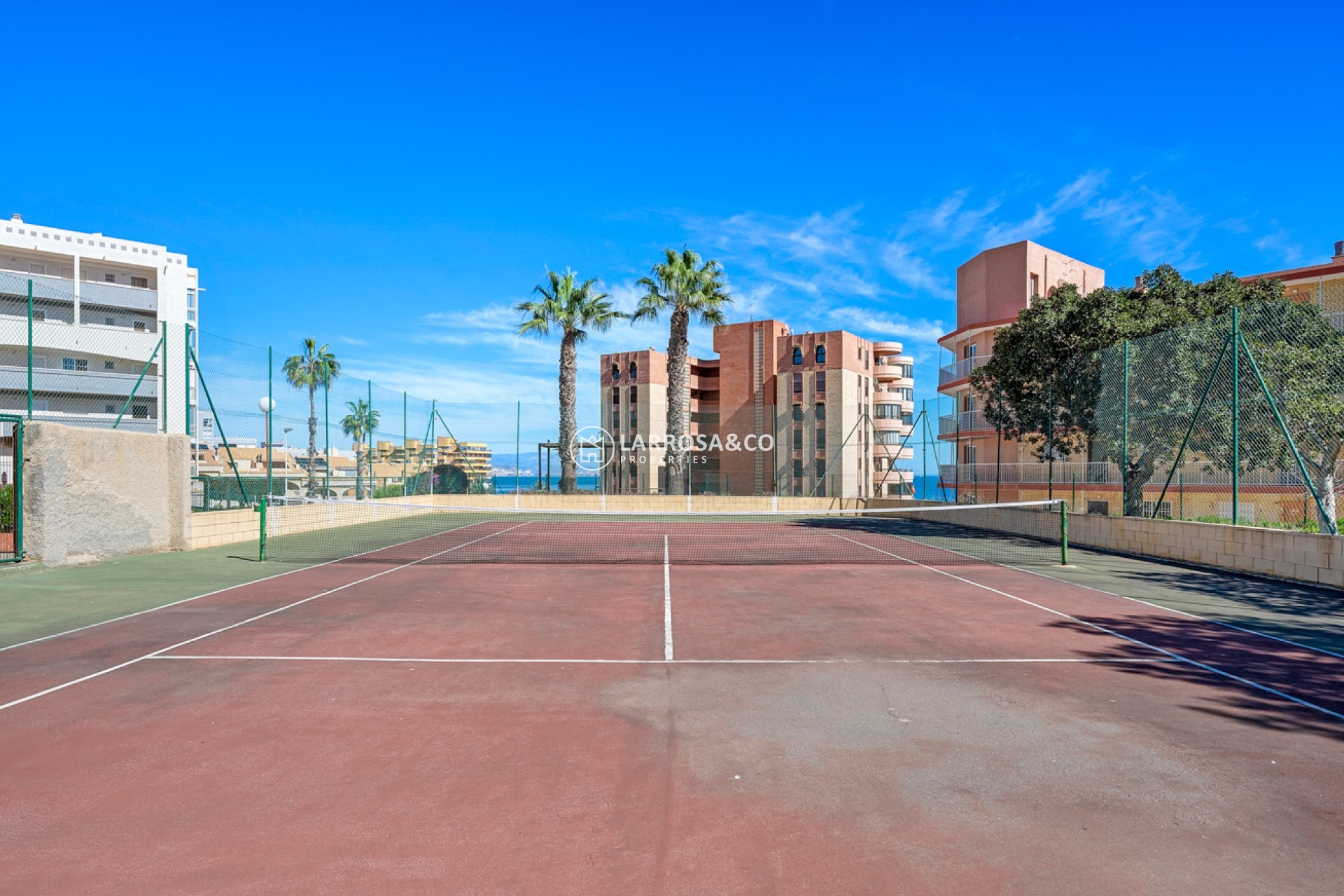 Reventa - Apartamento - Arenales del sol - Segunda linea playa