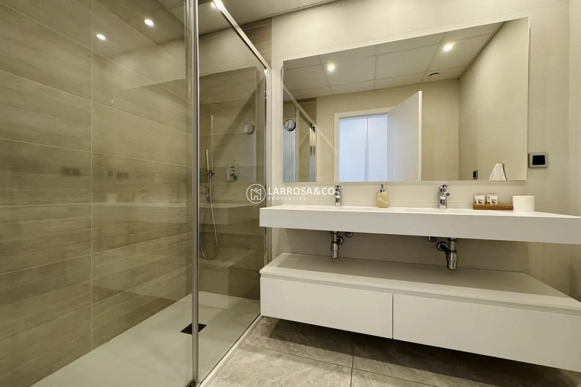 Reventa - Apartamento - Benidorm - Playa de Poniente