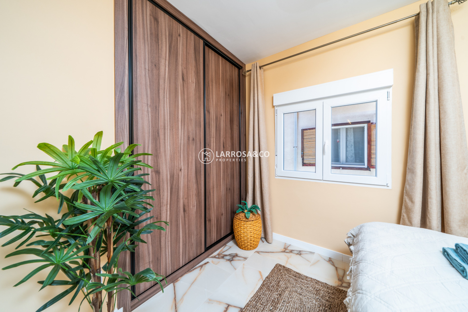 Reventa - Apartamento - El Chaparral - Costa Blanca