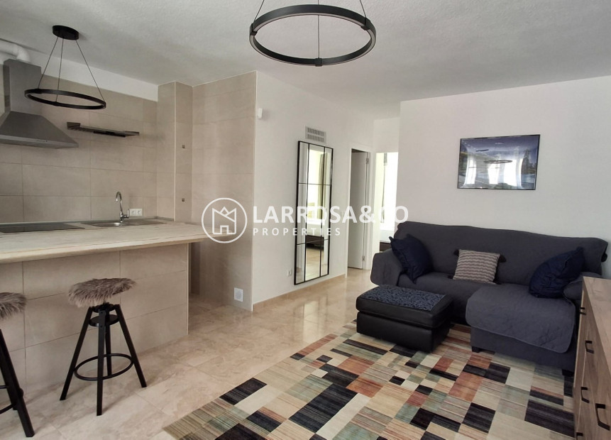 Reventa - Apartamento - La Mata - Playa