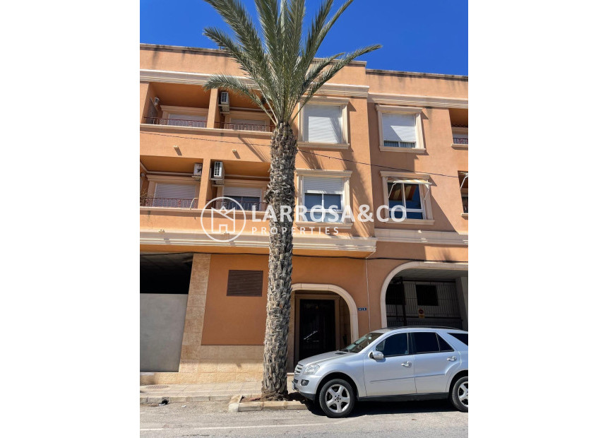 Reventa - Apartamento - Los Montesinos - Pueblo 8