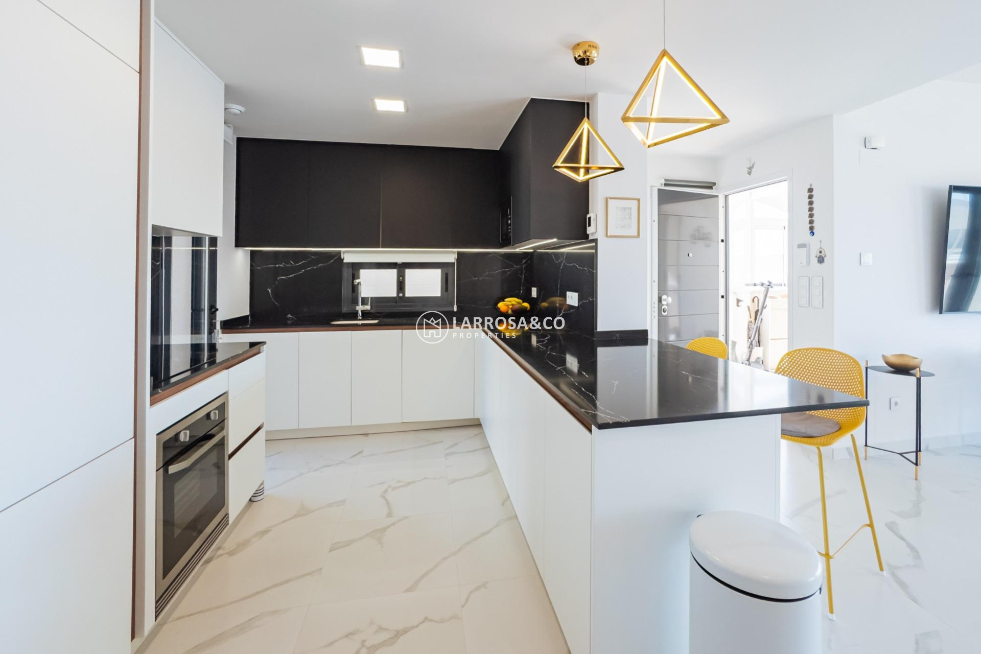 Reventa - Apartamento - San Miguel de Salinas - Bellavista