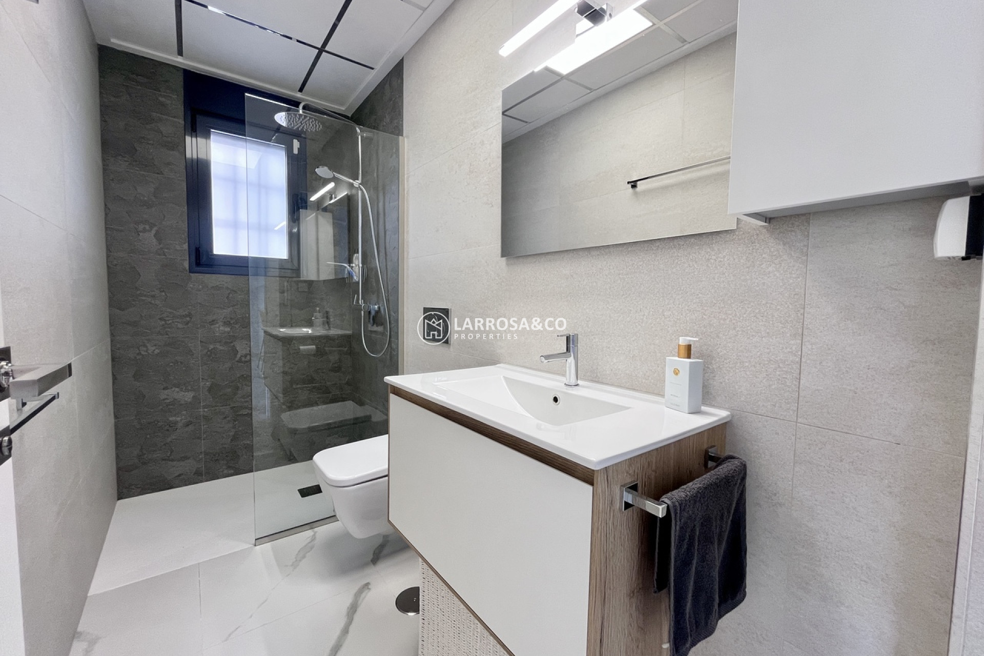 Reventa - Apartamento - San Miguel de Salinas - Inland