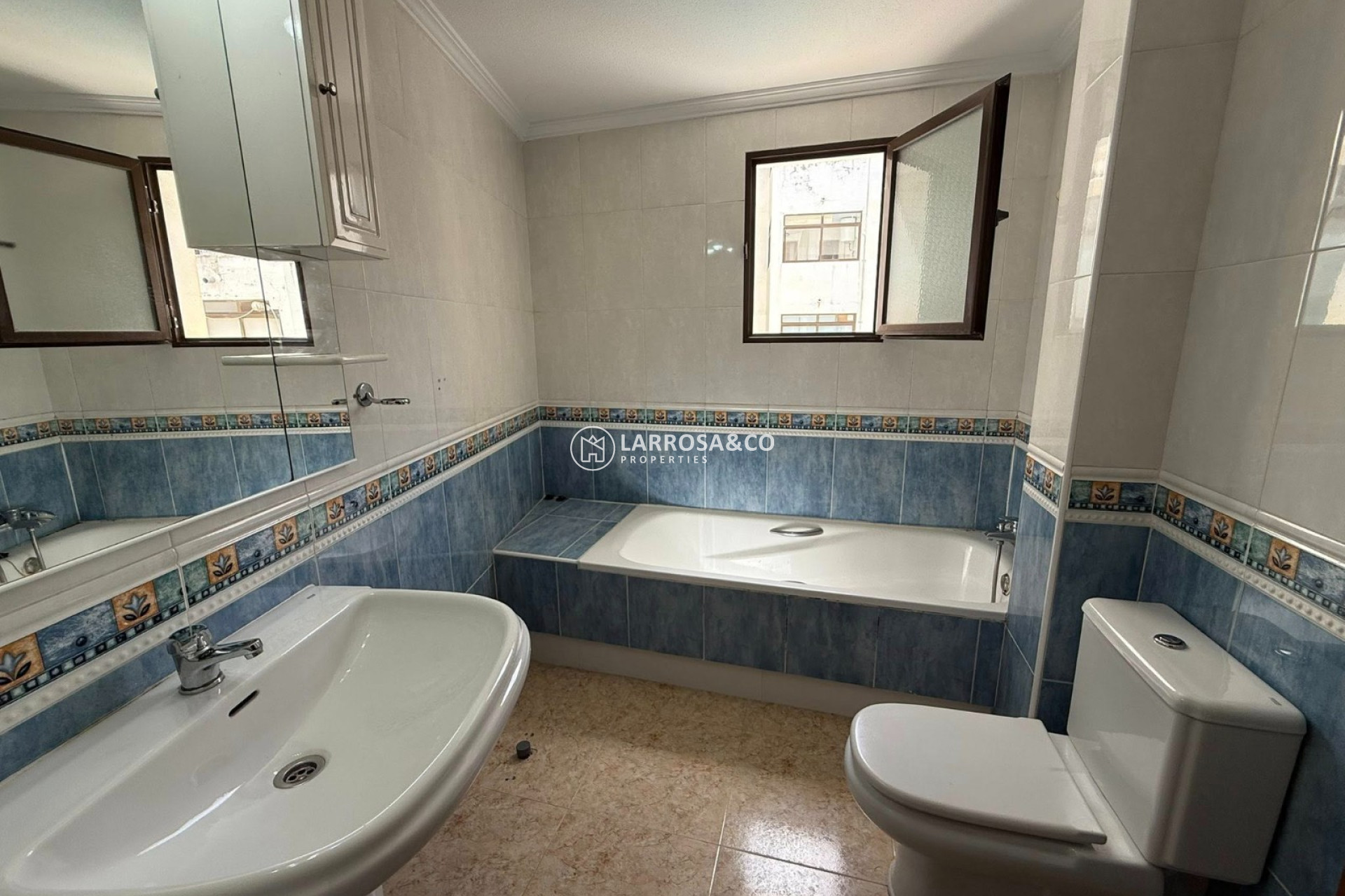 Reventa - Apartamento - San Miguel de Salinas - Inland